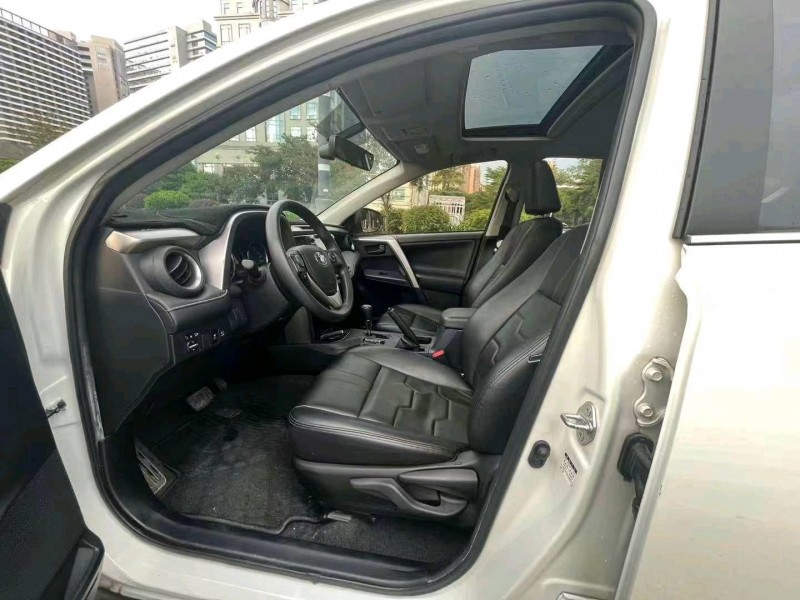 珠海19年丰田RAV4荣放5