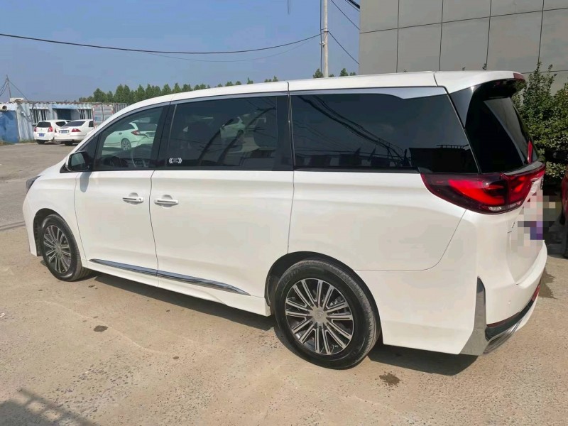 保定22年传祺M85