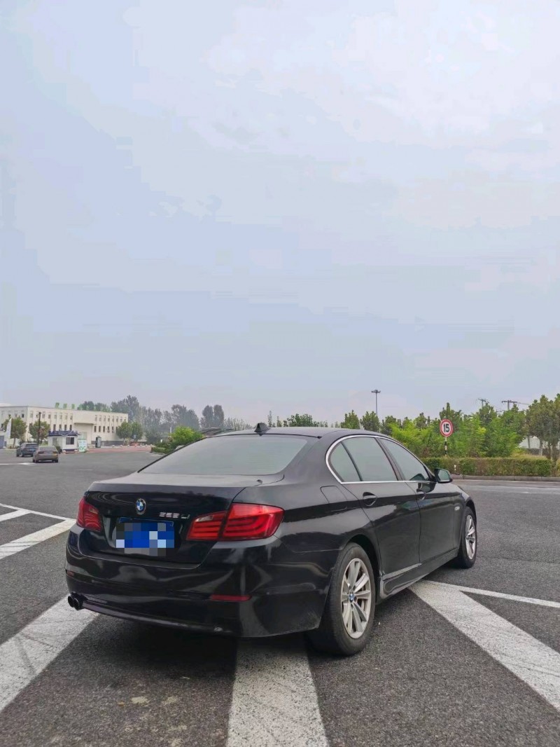 保定12年宝马5系9