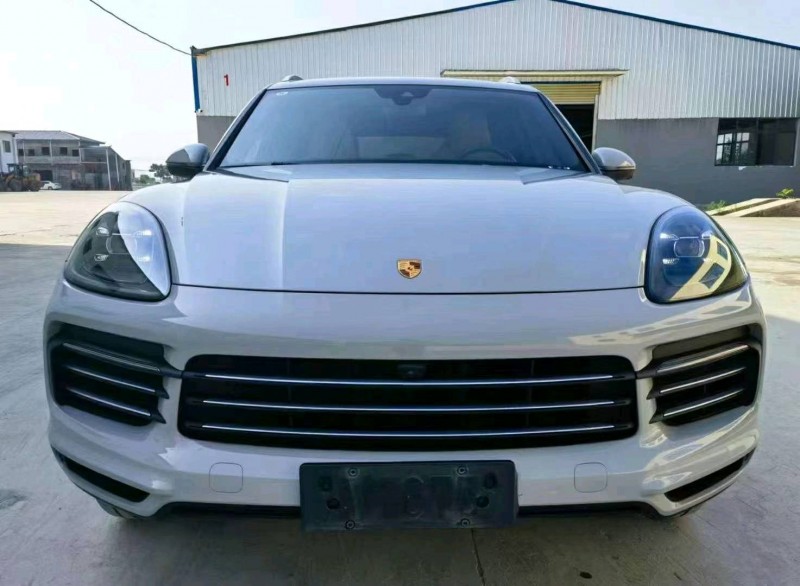 宜昌18年保时捷卡宴1