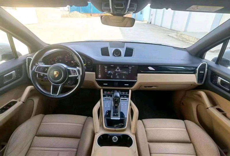 宜昌18年保时捷卡宴3