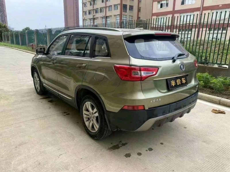 宜昌16年长安汽车CS752