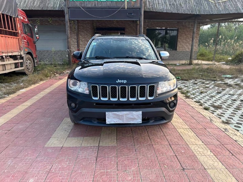 徐州13年Jeep指南者1