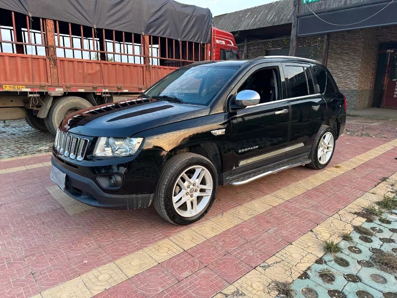 徐州13年Jeep指南者3