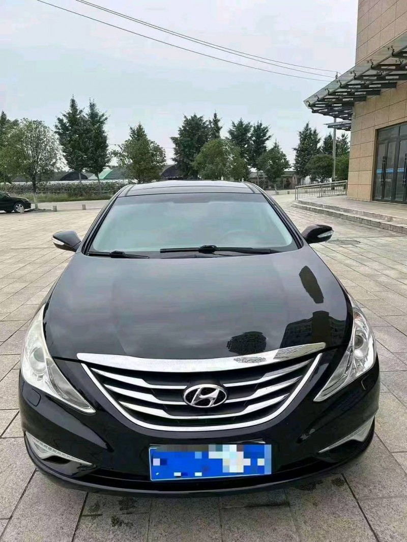 宜昌13年現代索納塔八1