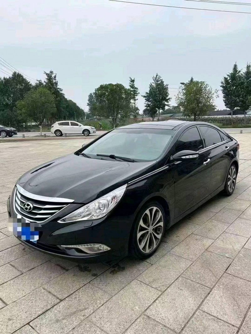 宜昌13年現代索納塔八2