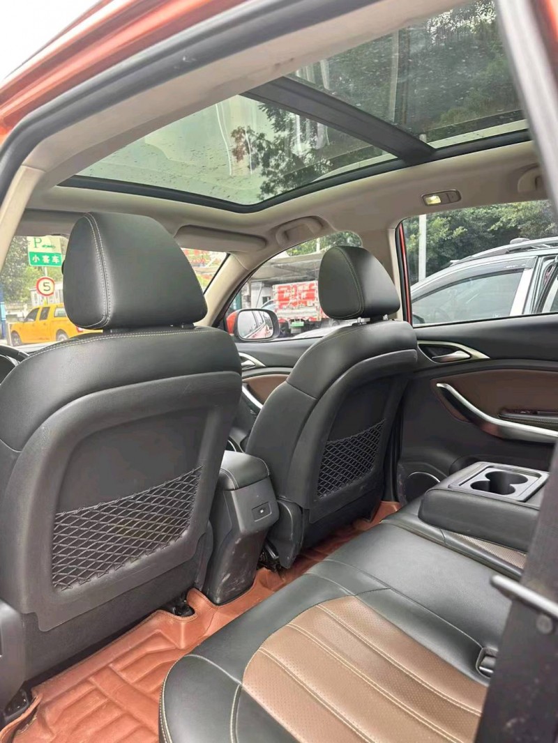 重庆17年比亚迪宋7