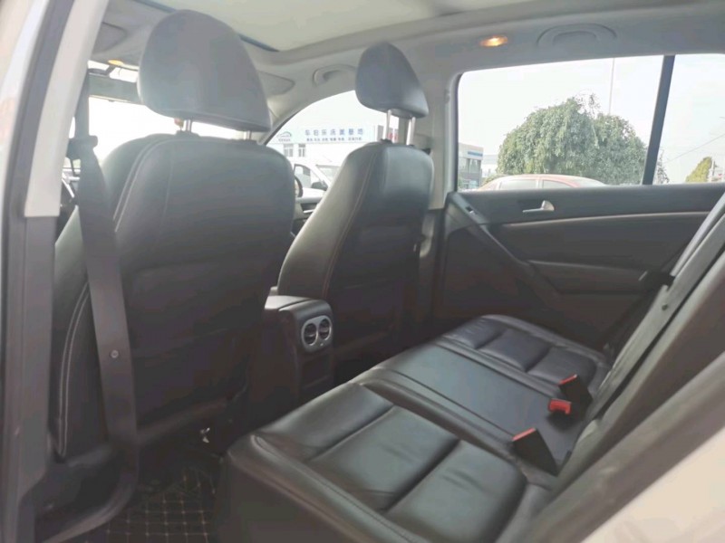 保定19年大众途观5