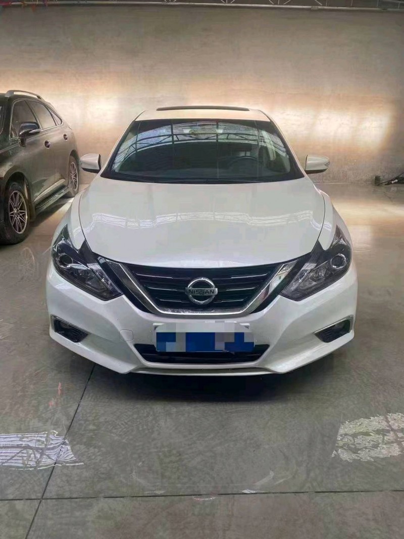 邯郸18年日产天籁1