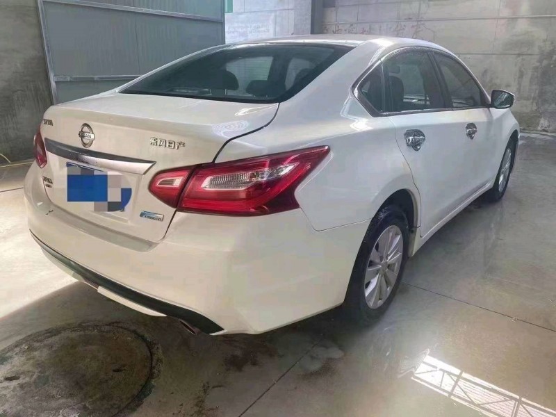 邯郸18年日产天籁4