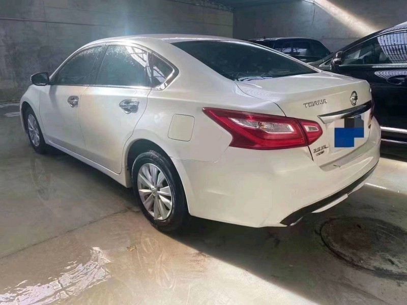 邯郸18年日产天籁7