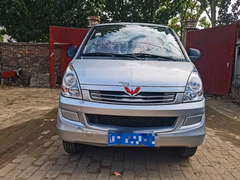 保定17年五菱汽車榮光1