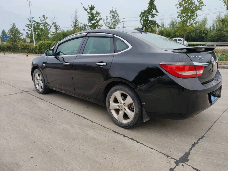 徐州11年别克英朗4