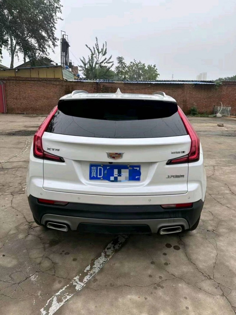 秦皇島21年凱迪拉克XT42