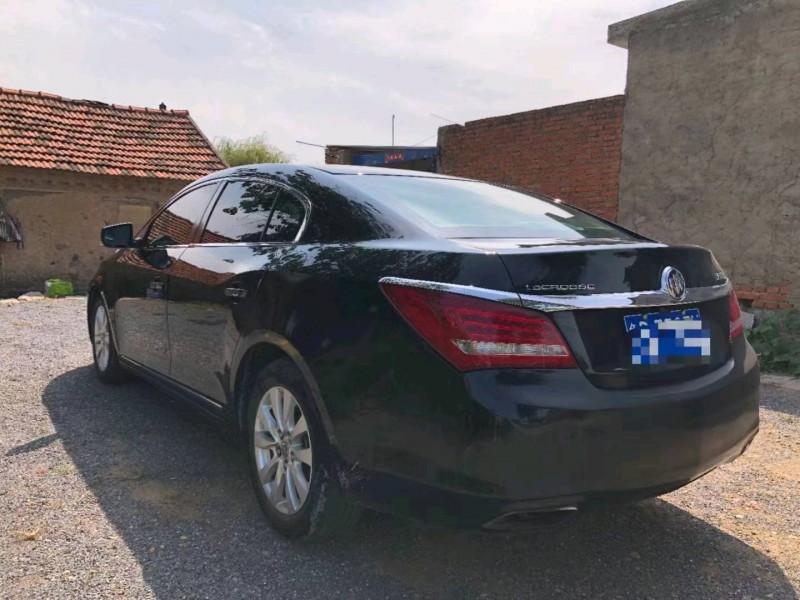 枣庄15年别克君越5