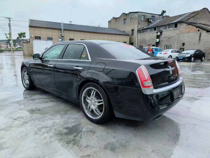 衡阳14年克莱斯勒300C2
