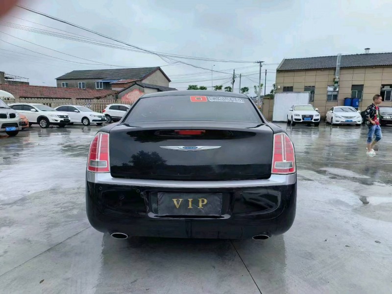 衡阳14年克莱斯勒300C8