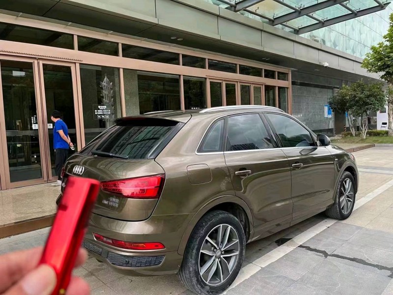 宜昌19年奧迪Q38