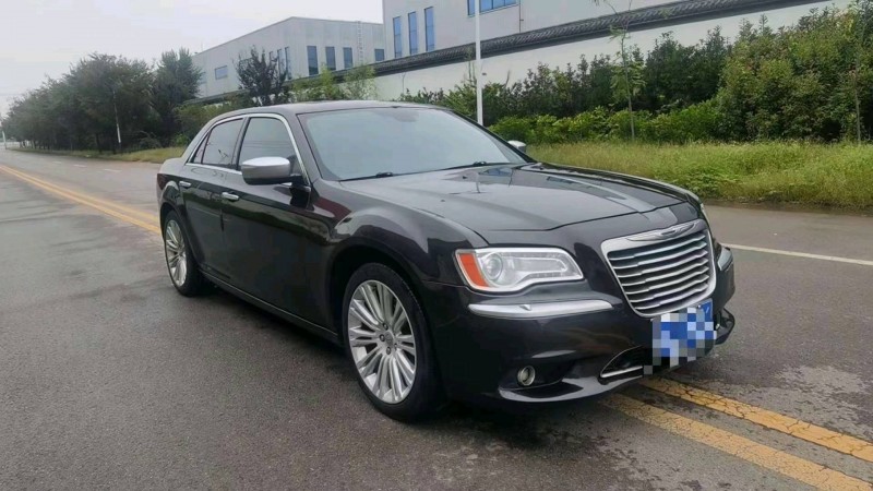 衡阳13年克莱斯勒300C3
