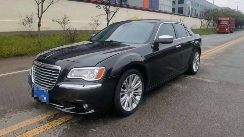 衡阳13年克莱斯勒300C4
