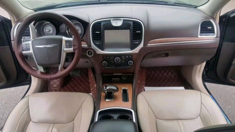 衡阳13年克莱斯勒300C8