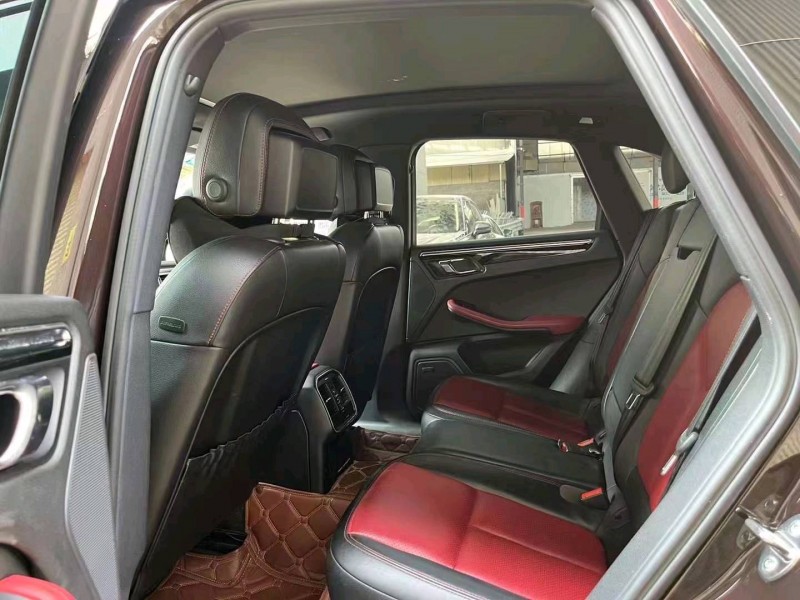 珠海16年保时捷Macan5
