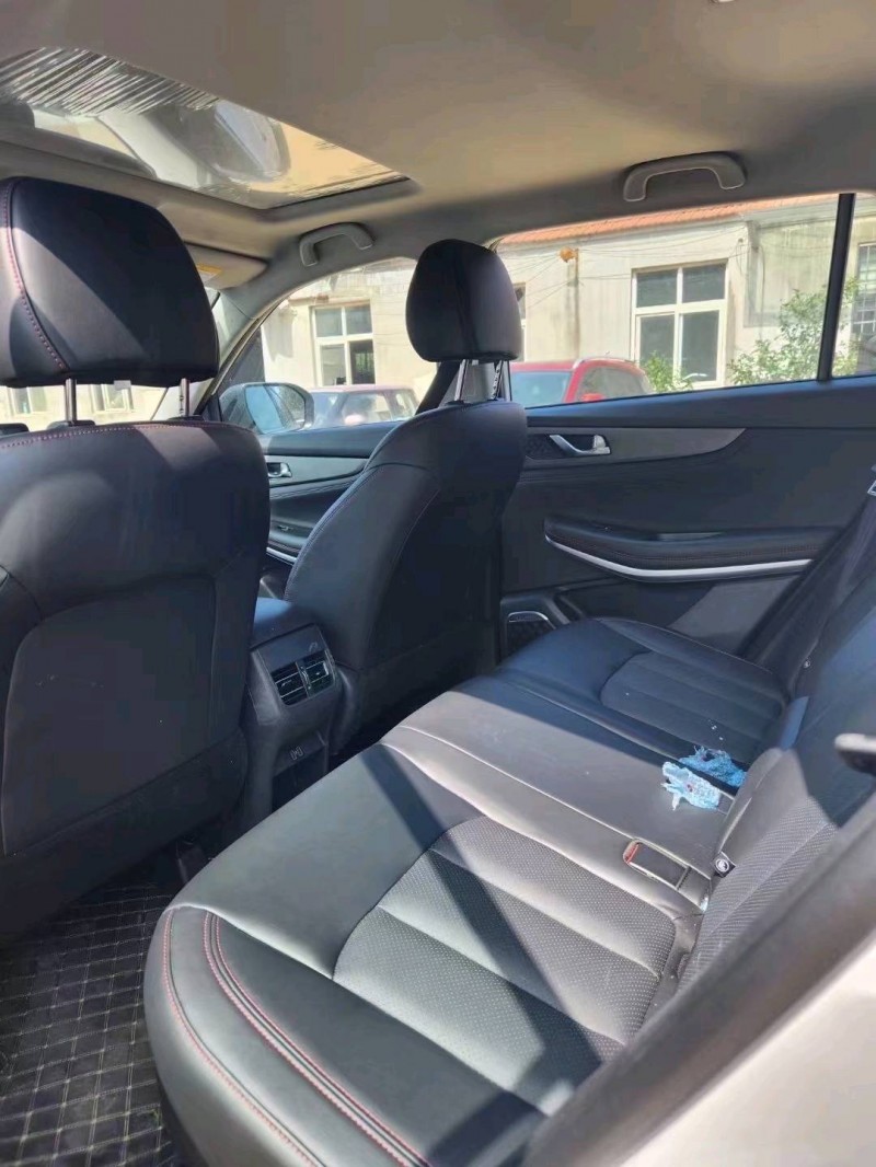 东营23年长安汽车CS756