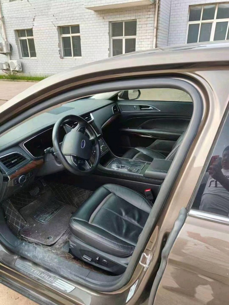 邯郸19年福特金牛座8