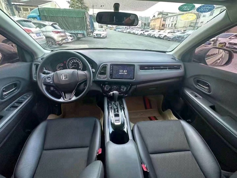 珠海20年本田缤智4