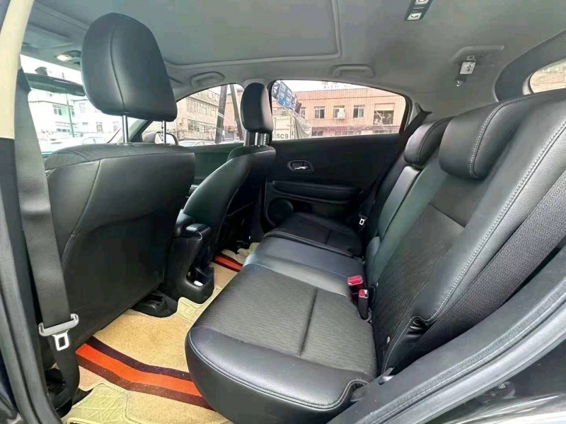 珠海20年本田缤智7