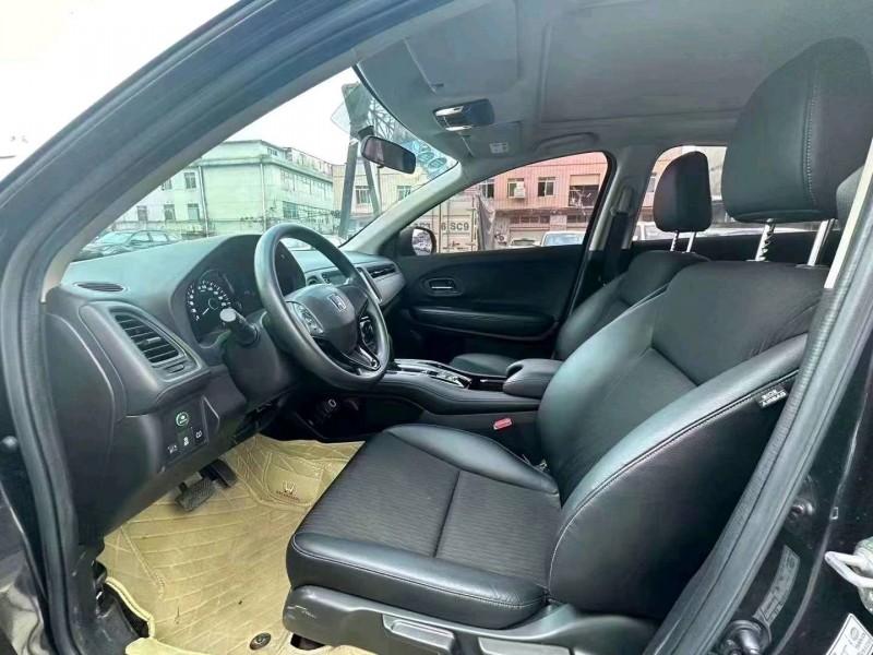 珠海20年本田缤智9