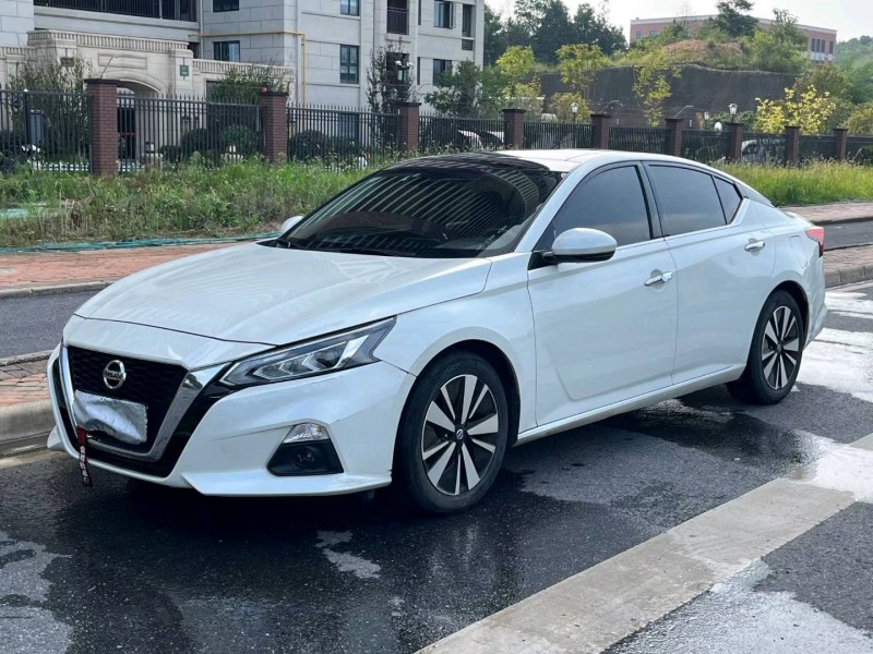 長沙21年日產天籟2