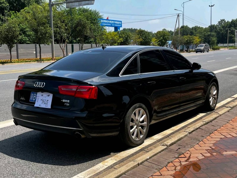 長沙14年奧迪A4L7