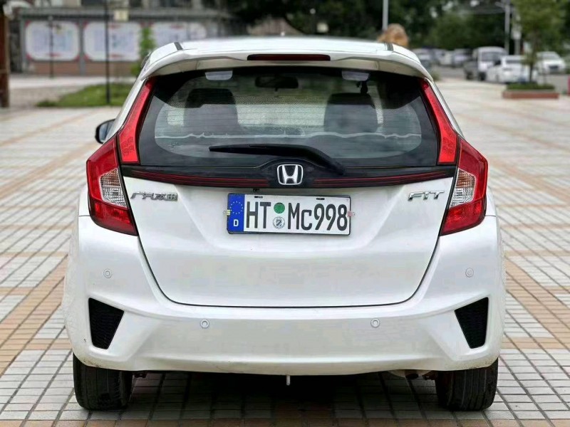 珠海16年本田飞度9