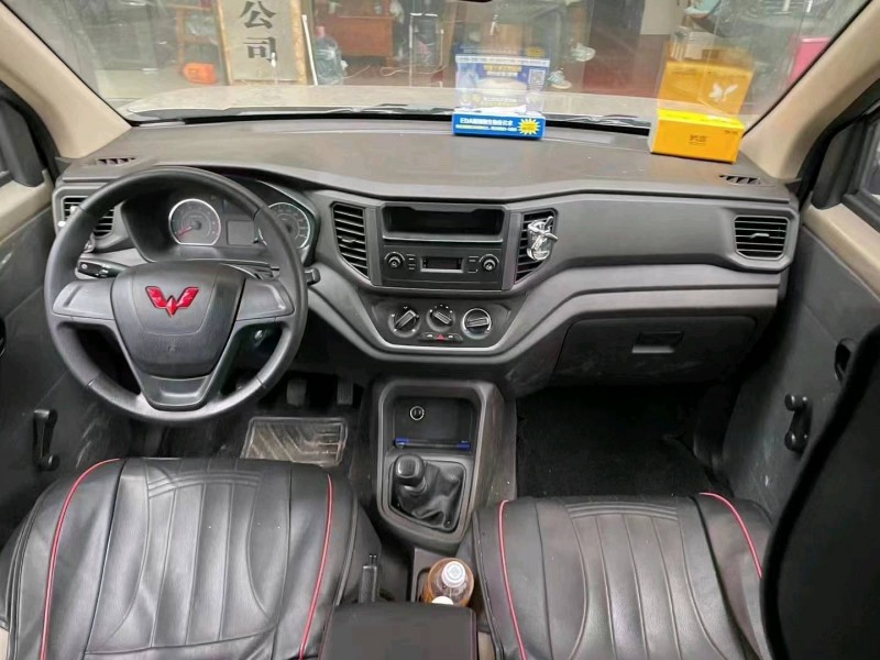 汕頭23年五菱汽車榮光6