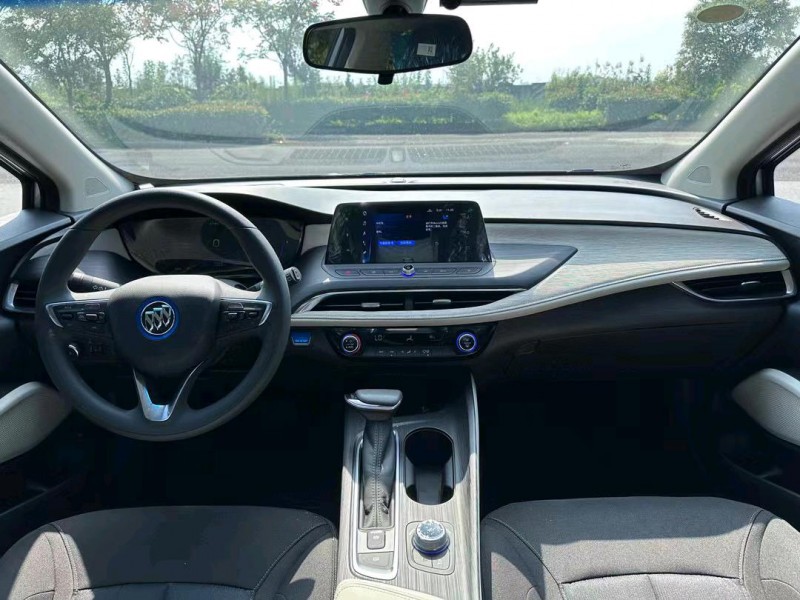 盐城23年别克微蓝5