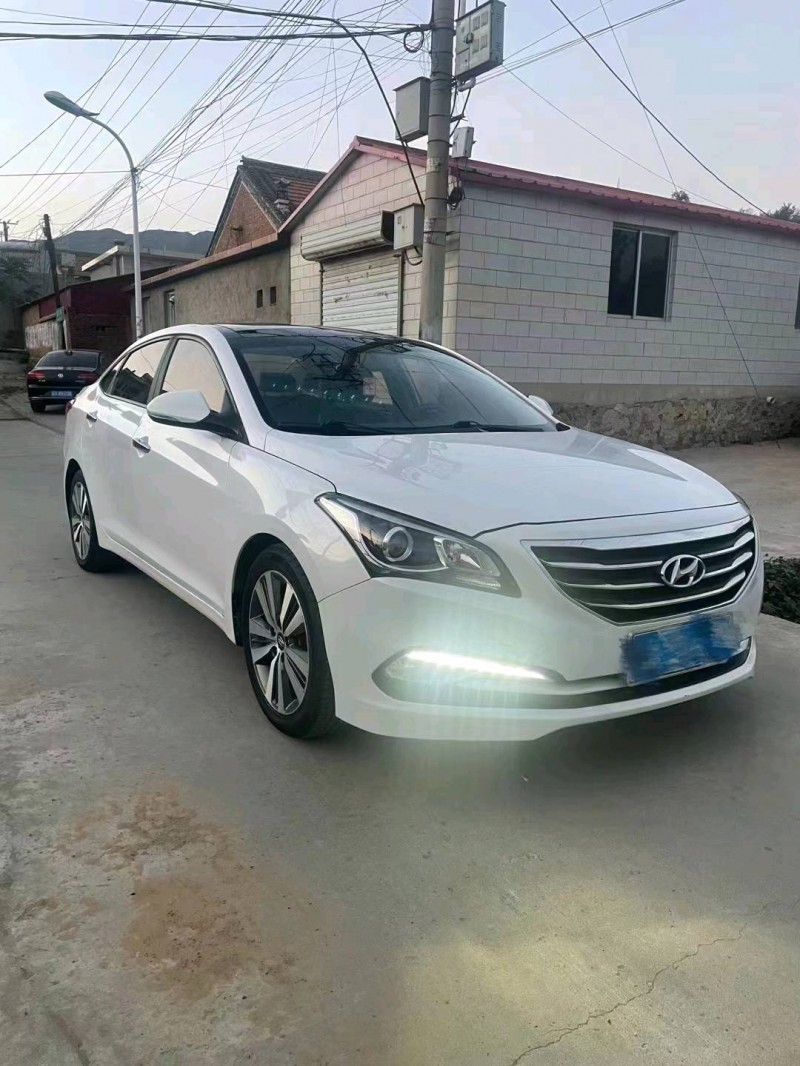 邯郸17年现代名图3