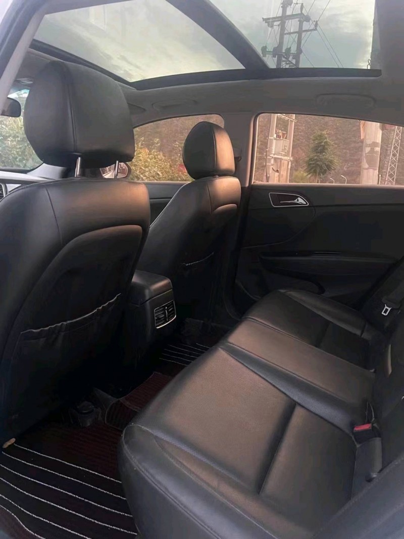 邯郸17年现代名图8