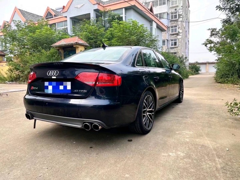枣庄10年奥迪A4L7
