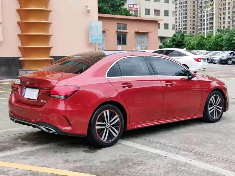 珠海19年奔驰A7
