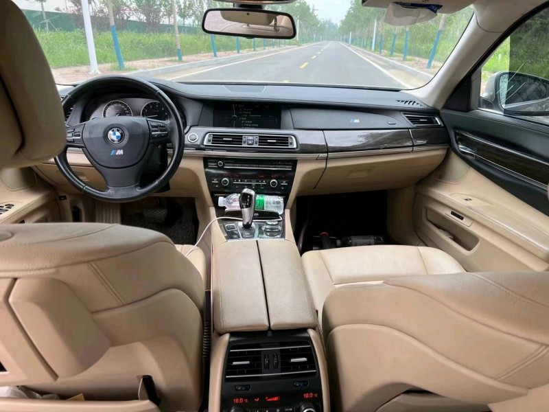 邯郸11年宝马7系8