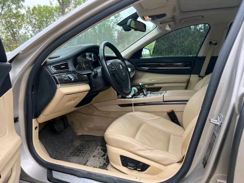 邯郸11年宝马7系9