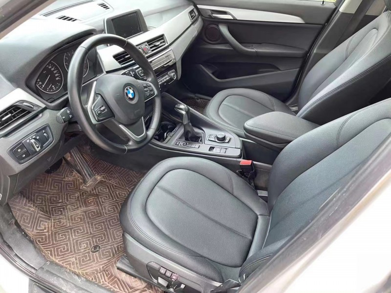 济宁18年宝马X17