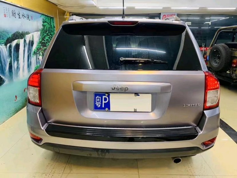 东莞13年Jeep指南者8