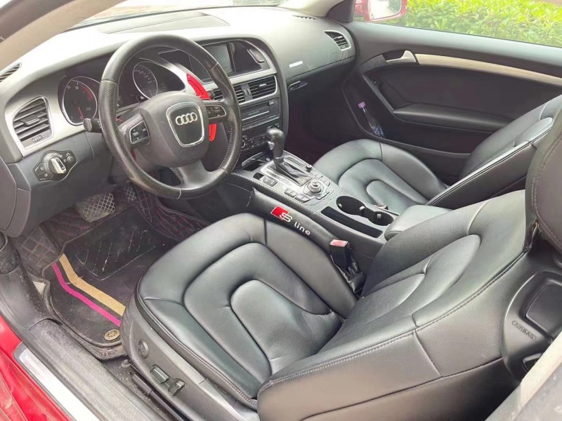 济宁11年奥迪A56