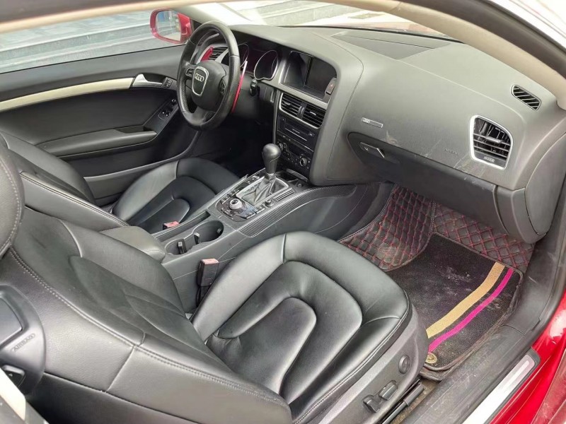 济宁11年奥迪A58