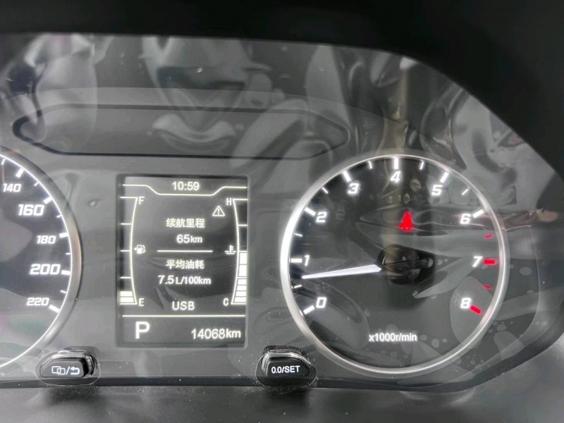 长沙22年奇瑞瑞虎5x6