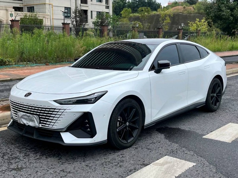 長沙22年長安汽車UNI-V4