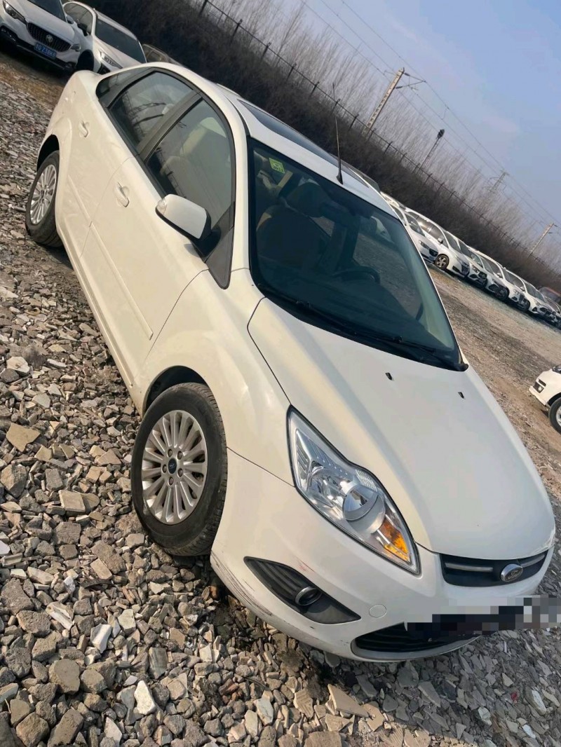 临沂18年福特福克斯2