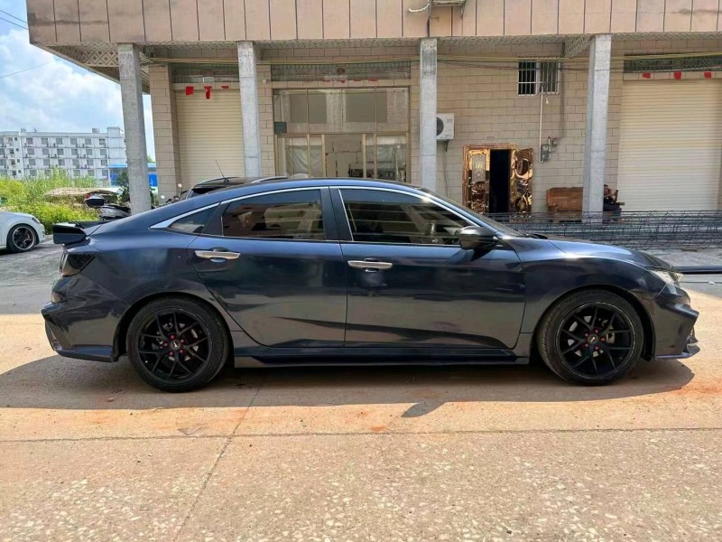 深圳18年本田思域2